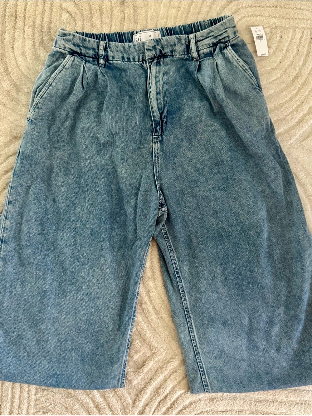 GAP Men's Washed Blue Relaxed Denim Jeans